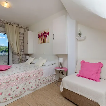 Djurdjica Apartment Povlja (Brac)